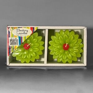 2 Holiday Floating Candles